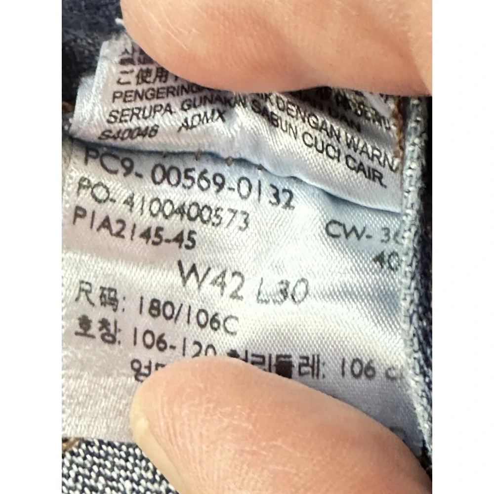 Levis levi 569
